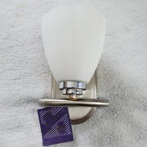 Quoizel CX8601MN Sconce Type Light Fixture, NWT Open Box